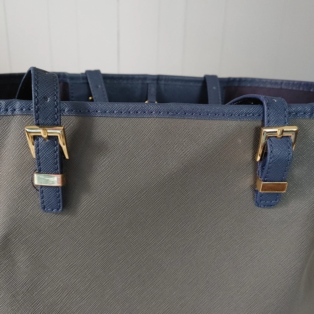 Tote Bag from Indigo - Picture 5 of 13